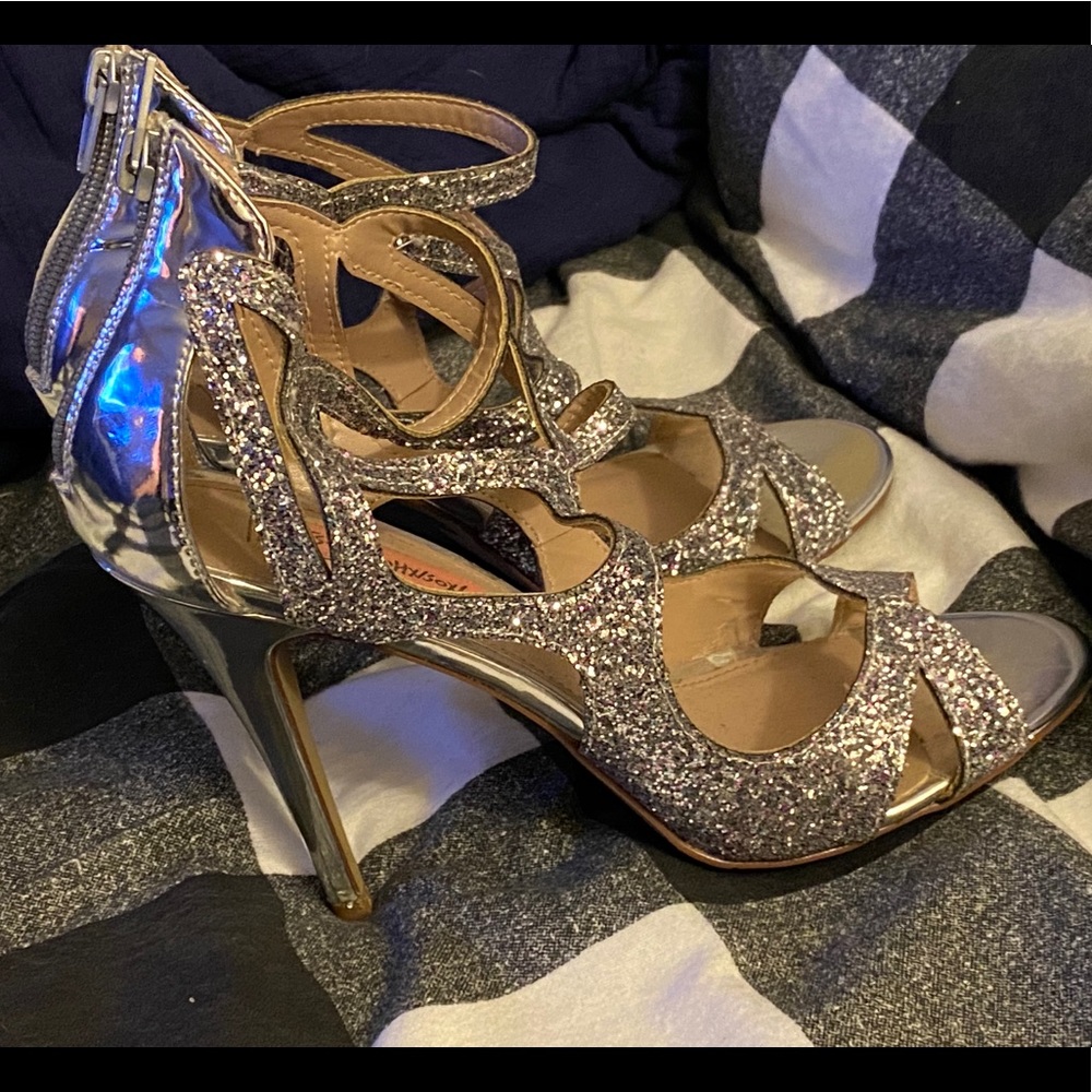 Betsey Johnson silver glitter heels